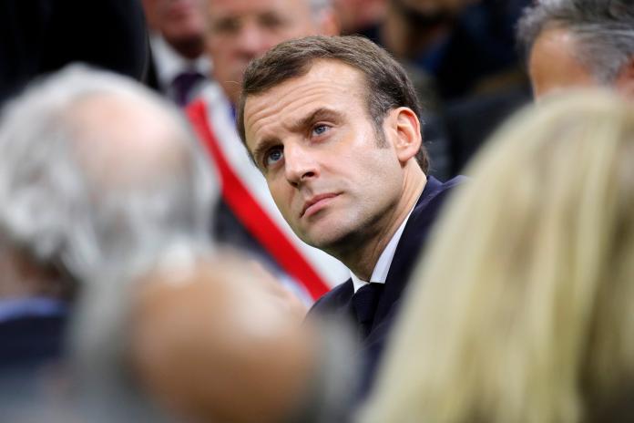 法國總統馬克宏發表《告全國國民書》，邀請法國人民針對各項議題進行公民大辯論，讓民眾用理性的方式表達對國家的意見。（圖／美聯社／達志影像）