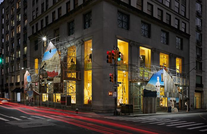 品牌除了取消即將在2月紐約時裝週發表2019秋冬系列外，更宣布了將關閉麥迪遜大道654號的旗艦店，也就是大家熟知藝術家 Sterling Ruby 所設計的明亮黃色空間。圖＠Calvin Klein臉書