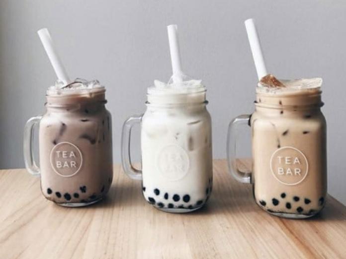 專家表示，洗腎原因多元且複雜，無證據顯示喝手搖飲料跟洗腎具有因果關係。（圖／WE HEART IT）