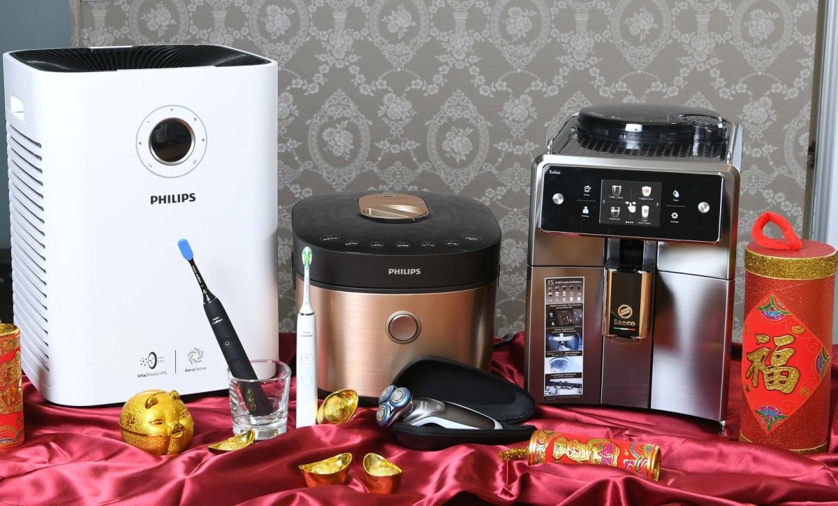 ▲家電大廠飛利浦看準的農曆年節大家可能會採購家電用品的商機，特別邀請開運專家艾菲爾老師指點迷津。（圖／飛利浦提供）