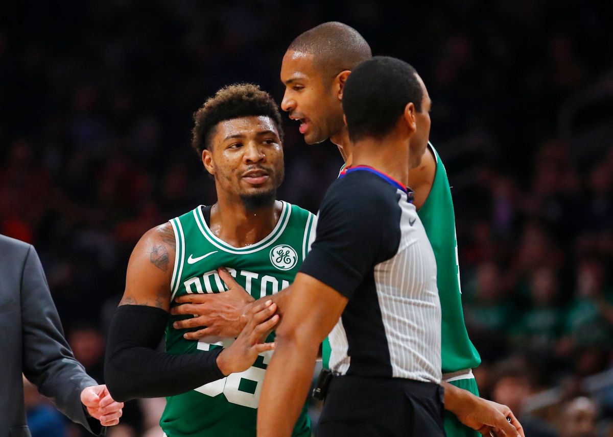 ▲Marcus Smart(左)向裁判理論。（圖／美聯社／達志影像）