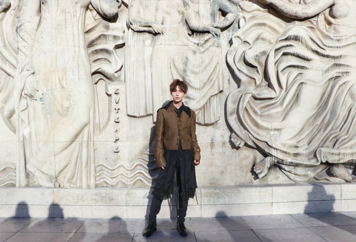 ▲炎亞綸赴巴黎參與時裝周活動。（圖／華研國際提供）
