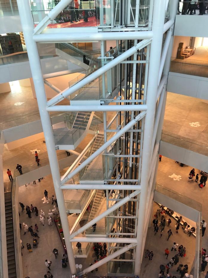 台南市美術館內部