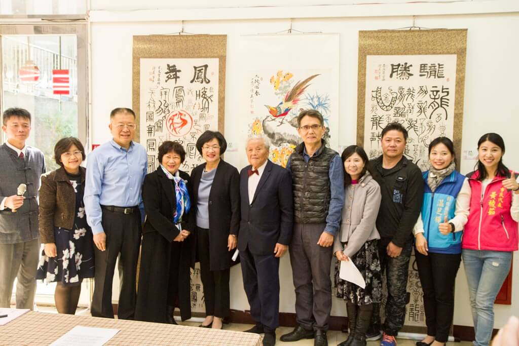 ▲彰化縣甲骨文學會舉辦「甲骨奇文綻異彩108年度會員聯展」，彰化市長林世賢竭誠歡迎大家踴躍前往欣賞漢字之美。（圖／記者陳雅芳攝，2019.01.27）