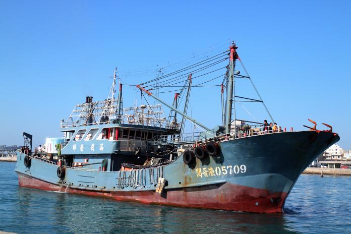 澎湖海巡罰款390萬　將兩艘大陸漁船驅離出境

