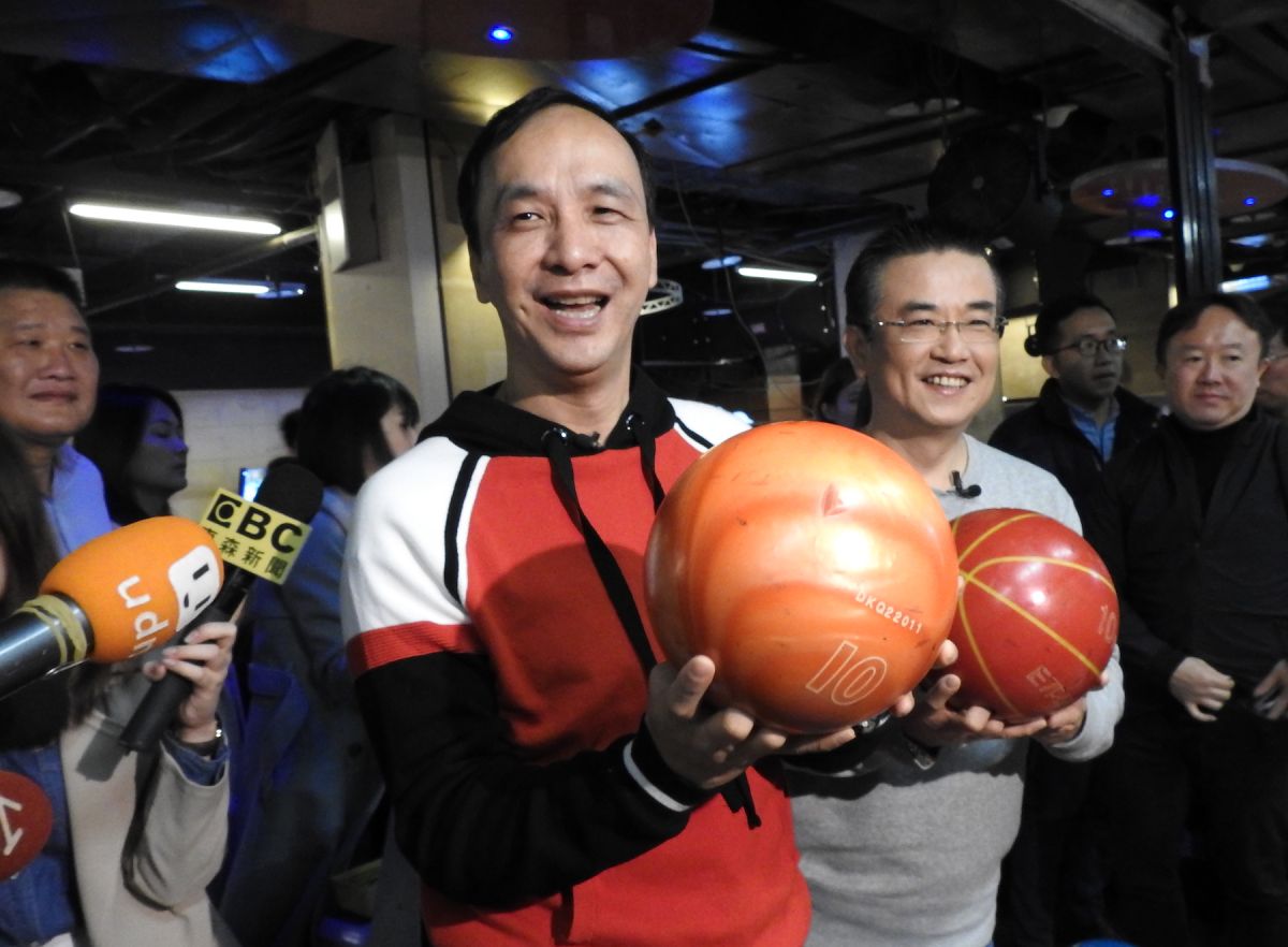 前新北市長朱立倫29日到新北市三重區替黨籍立委補選候選人鄭世維拉抬聲勢。（圖／記者葉滕騏攝,2019.01.29）