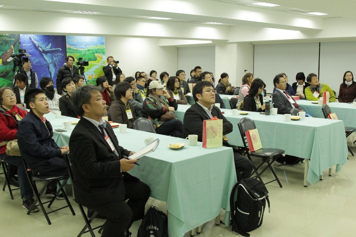 ▲日本沖繩政府官員與台日環團一行34人參訪里仁，聽取里仁執行「源頭減塑」的過程與成果。（圖／記者蘇榮泉翻攝，2019.01.30）