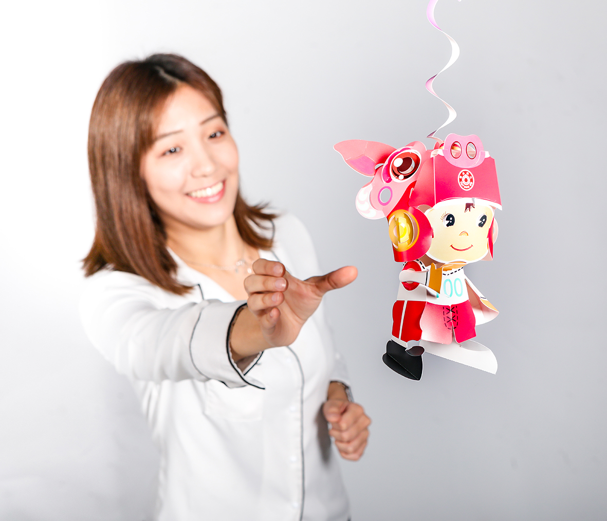 ▲每年都引起收藏風潮的大同寶寶十二生肖小提燈亮相啦，這次戴起豬寶寶帽，顯得招財又進寶！(圖／大同提供)