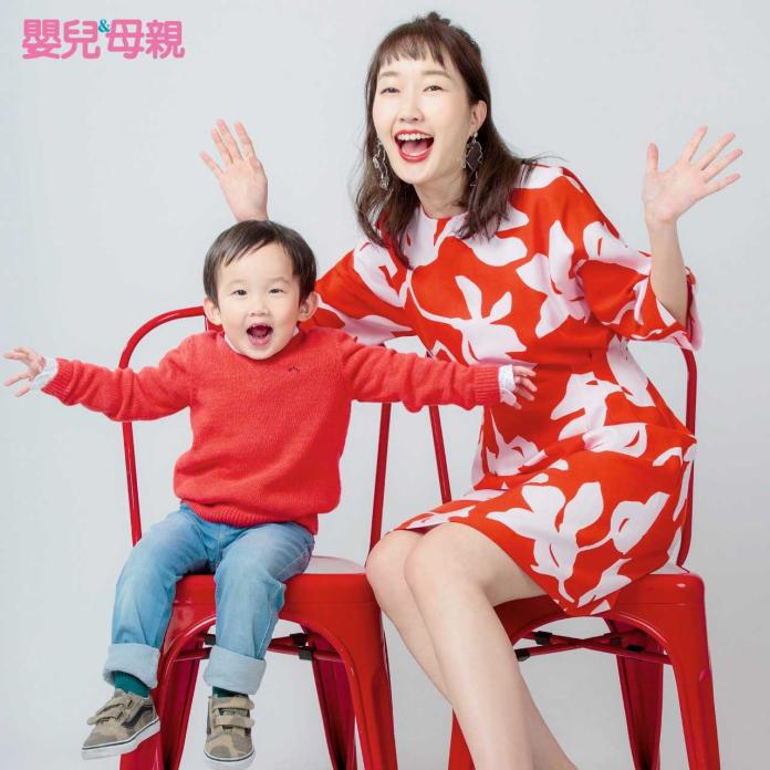 ▲巴鈺與2歲兒子恩典一起登上雜誌封面。（圖／嬰兒與母親雜誌）