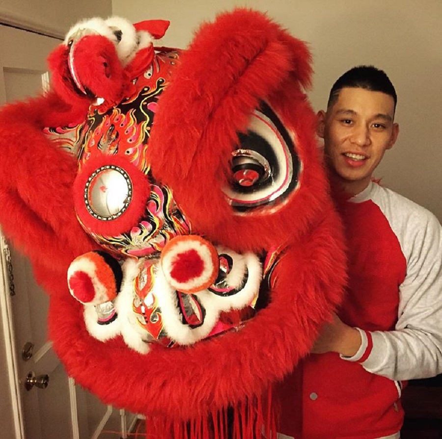 ▲林書豪耍獅頭拜年。（圖／取至林書豪Instagram）