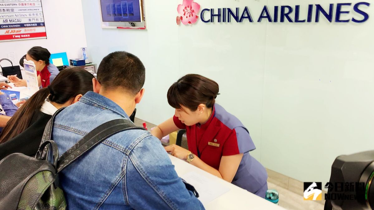 ▲華航機師罷工，高雄小港機場旅客三百多人受影響。（圖／記者郭俊暉攝 , 2019.02.08）