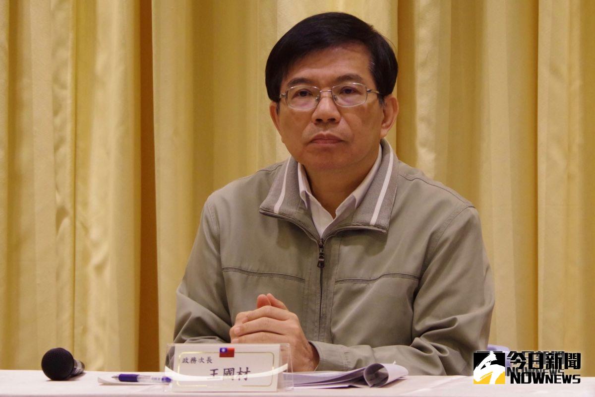 ▲交通部政務次長王國材坦言，華航內部確實比較硬，交通部僅持有華航 35% 股份，無法很強勢主導，只能給建議。（圖／記者陳致宇攝, 2019.02.08）