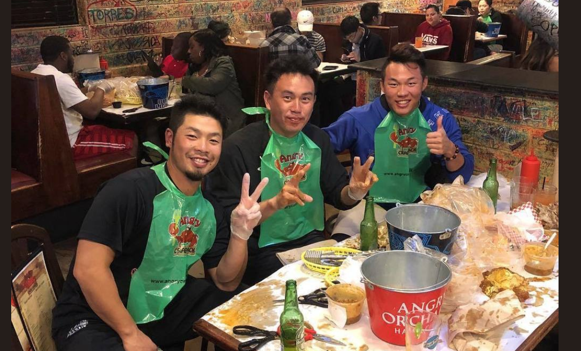 王柏融跟蕭一傑、近藤健介一起用餐。（圖/取自推特）