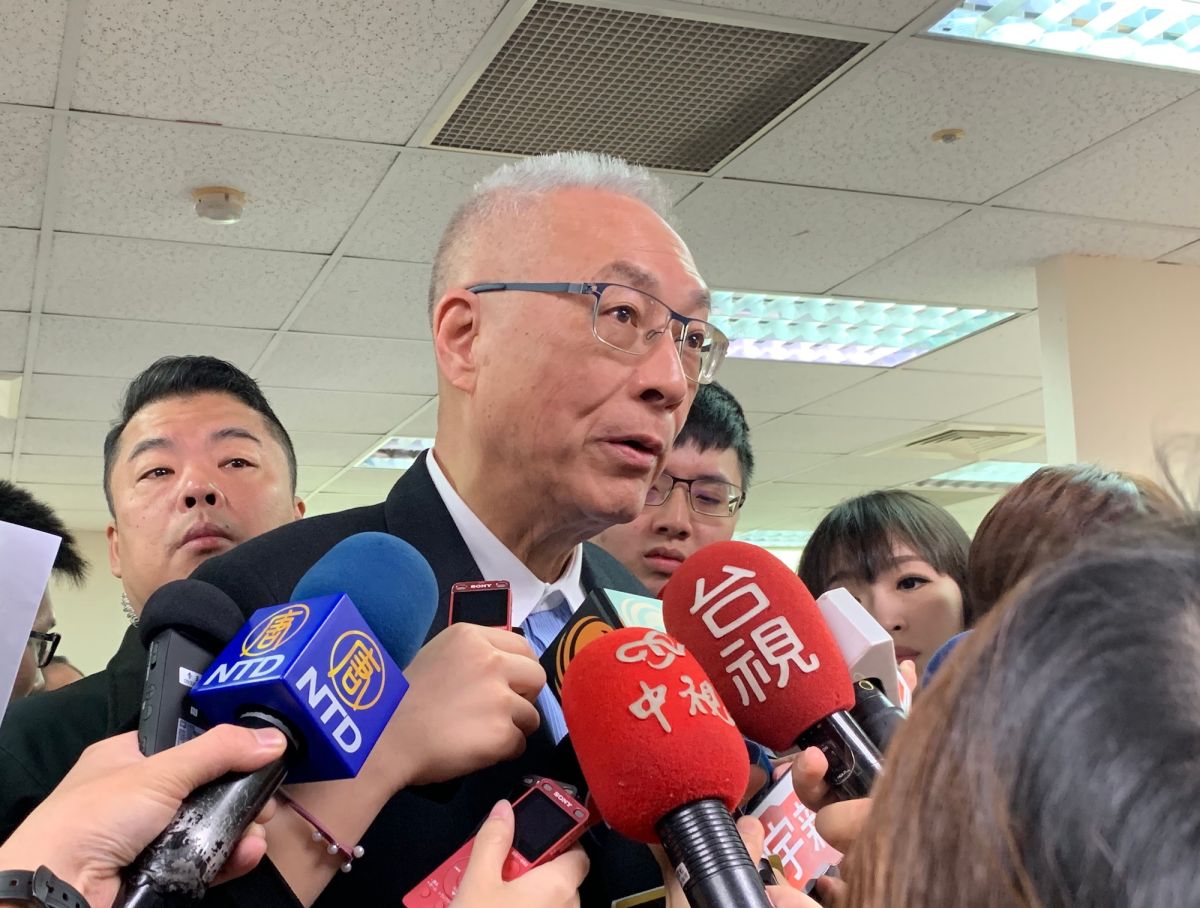 國民黨主席吳敦義11日表示，總統初選「不是越快越好的問題」，按過去慣例最早四月、最晚七月。（圖／記者葉滕騏攝,2019.02.11）