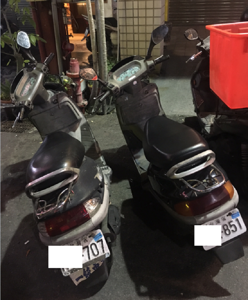▲兩部機車一模一樣，造成 騎錯車的烏龍竊案（圖／記者鄧力軍翻攝, 2019.02.11）