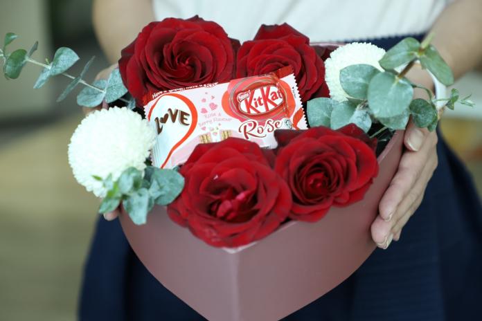 西洋情人節限定　KitKat玫瑰巧克力只有這家超商獨賣
