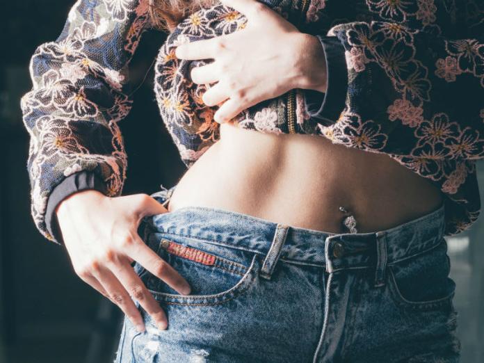 營養師表示，內臟脂肪主要堆積於腹部內臟，其特性是容易因不良的飲食習慣急速增加，但相對的也可以透過高纖飲食與有氧運動降低。（圖／截取自pixabay）
