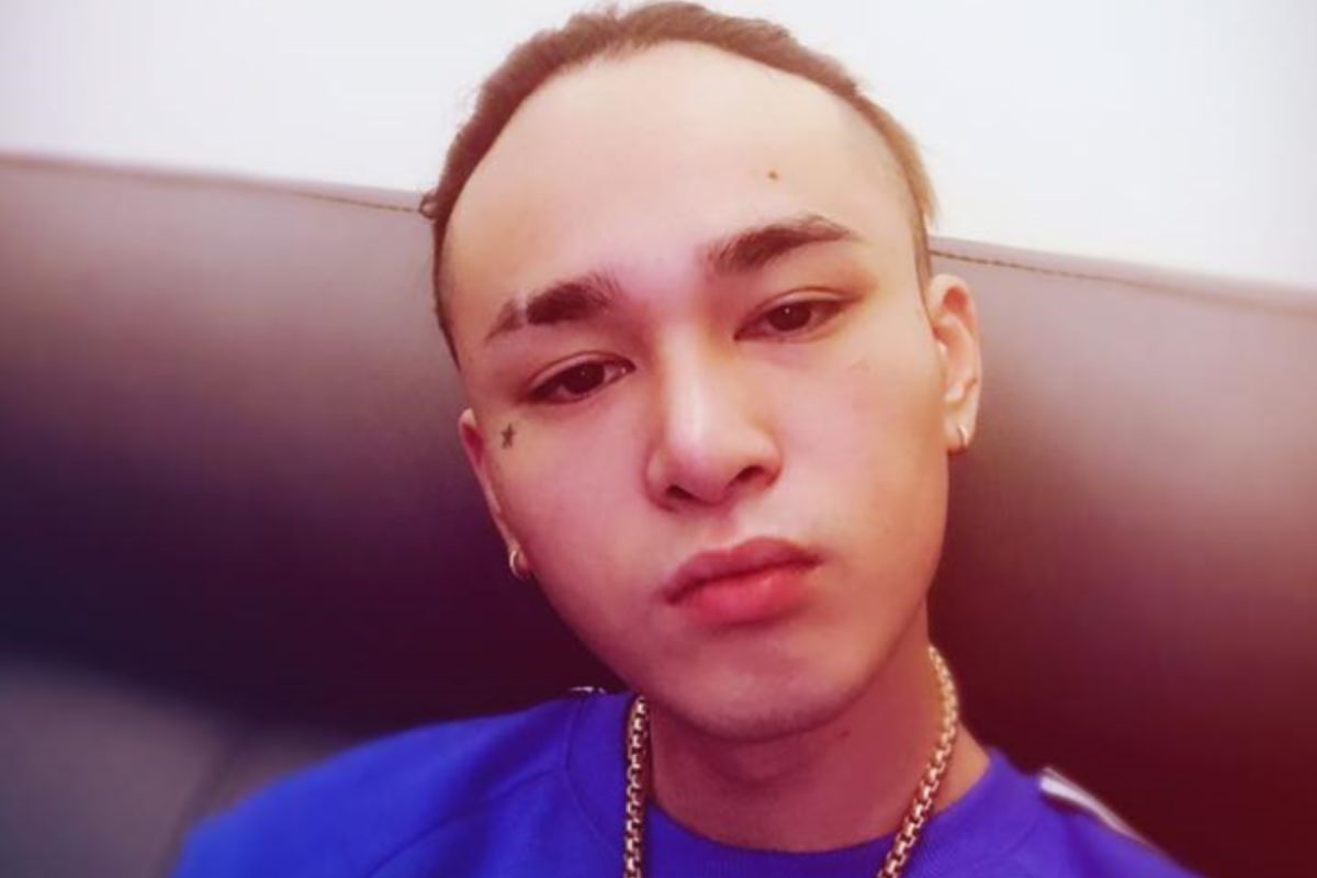 ▲胡睿兒與林采緹分居中。（圖／臉書）