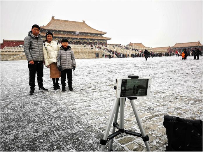 ▲北京故宮從除夕開始，每天最大限制人流為8萬人，但還是天天爆滿。 （圖 / 翻攝自微博）