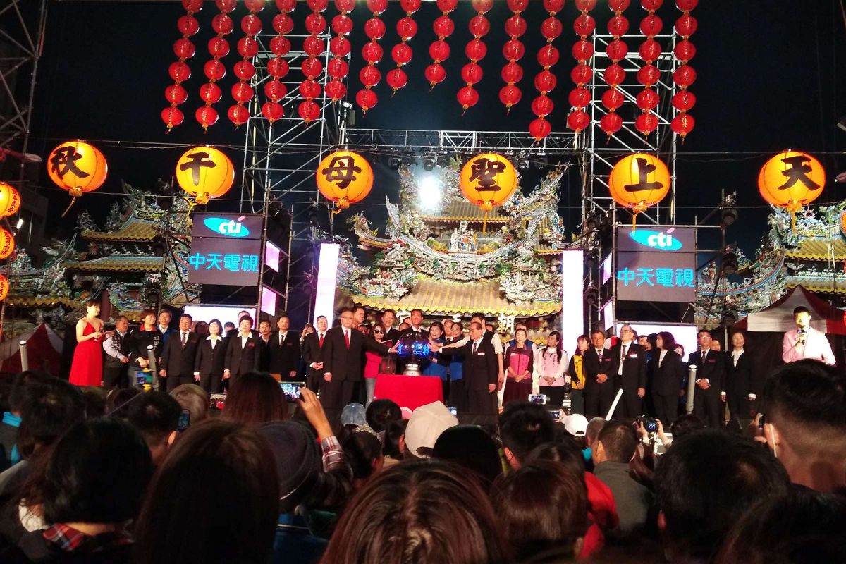 ▲2019北港燈會開燈並點亮幸福，邀請全國民眾來雲林走春祈福看花燈。（圖／記者洪佳伶攝，2019.02.18）