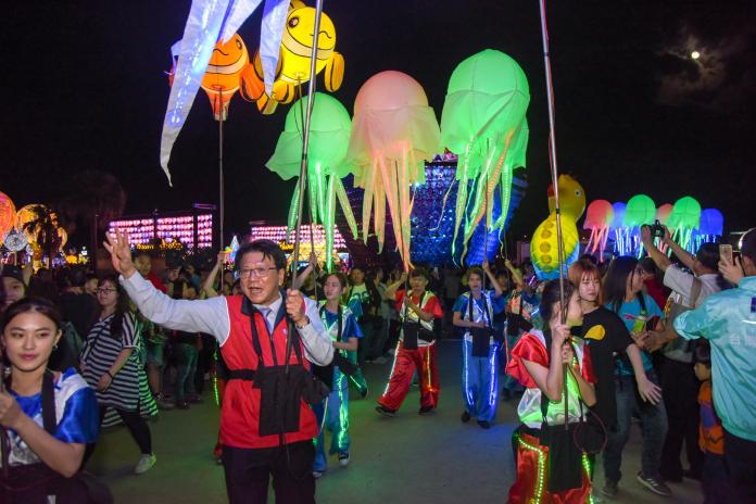 國際豪華夢幻海洋歌劇、高空馬戲團　點亮台灣燈會

