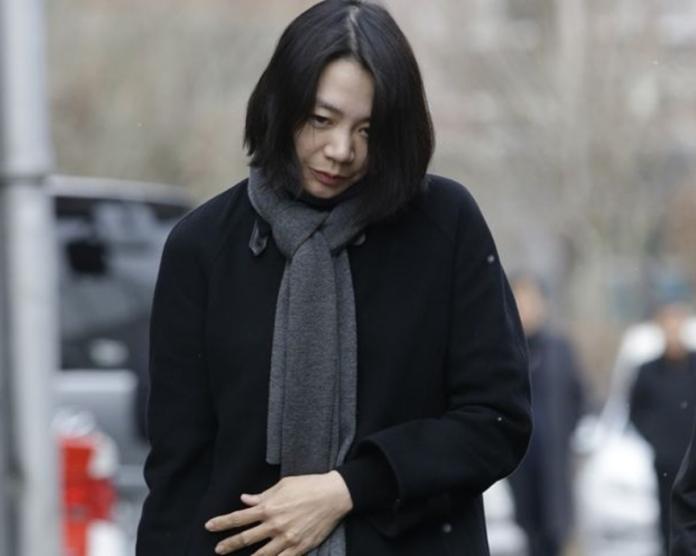 2014年因「堅果門」事件爆紅的韓航千金趙顯娥，遭指控長期對丈夫及雙胞胎兒子家暴。（圖／翻攝網路）