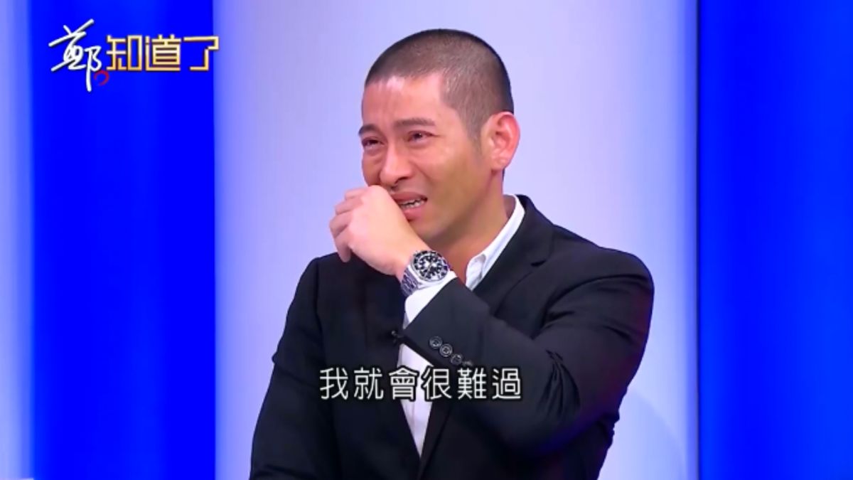 ▲教師黃益中談到同志朋友，當場淚灑攝影棚。（圖／臉書）