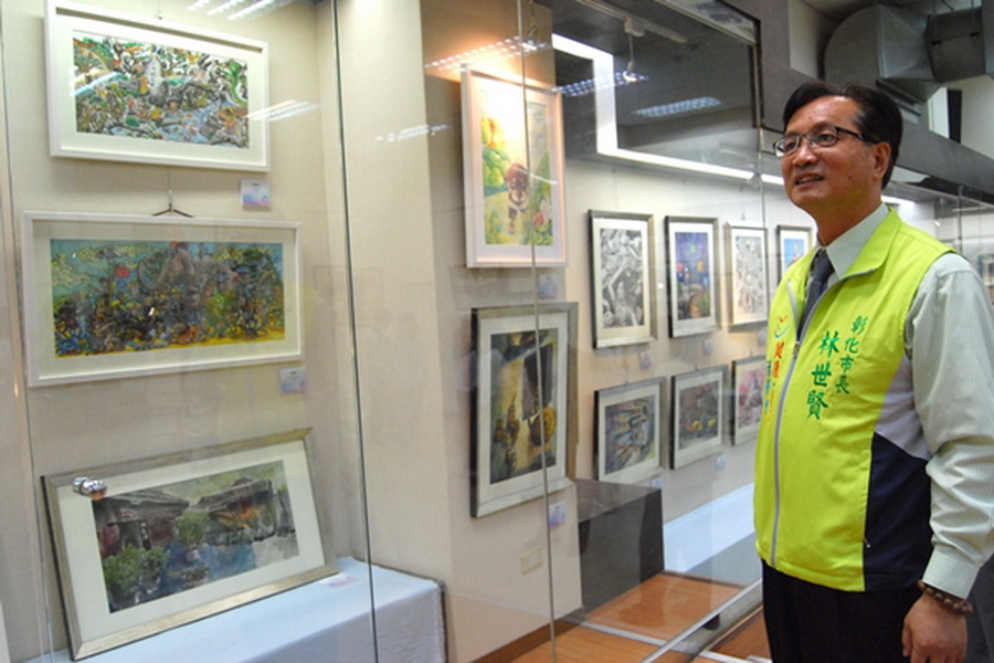 ▲彰化藝術高中國中部美術班舉辦第三屆畢業成果展，畢業展所展出的作品題材多元，種類包含素描、水彩、水墨、書法、版畫以及創意設計等。（圖／記者陳雅芳攝，2019.02.23）