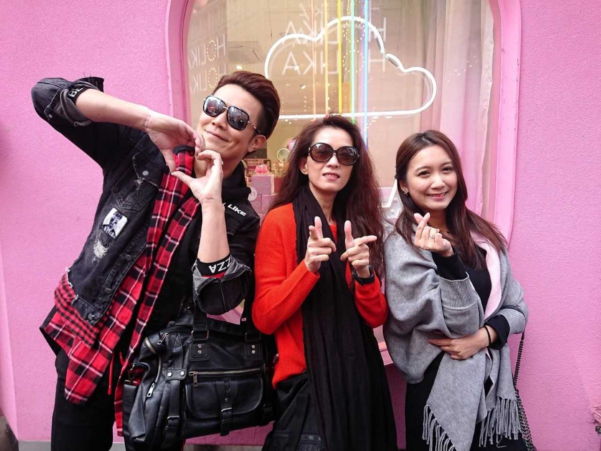 ▲余政鴻（左起）、葉全真、小延前進韓國。（圖／翰成數位直播提供）