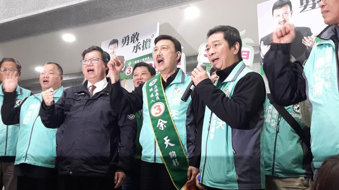 ▲余天笑說，找鄭文燦來是有原因的，「鄭文燦市長本來就是一個長得非常福氣的人，總統蔡英文也一直稱讚他，一臉看起來就很福氣！」（圖／記者陳志仁攝，2019.02.25）