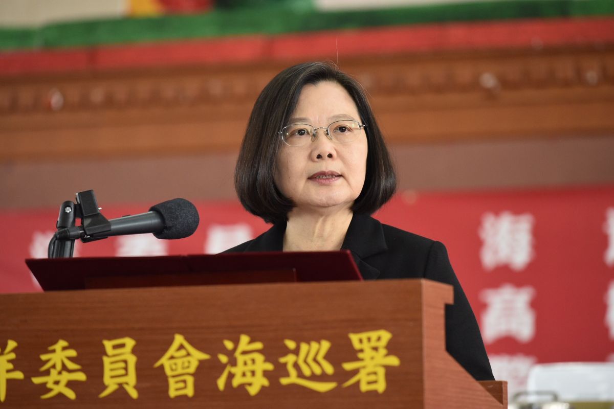 蔡英文總統25日出席「海巡破獲全國最大宗新興毒品物流倉儲記者會」。(圖 / 記者林柏年攝，2019.02.25 )