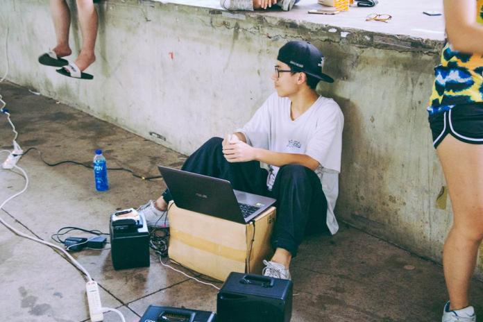 金爾君在台大熱舞社擔任Hiphop教學長，為社團盡一份心力，也為自己熱愛的街舞努力。(圖／金爾君提供)