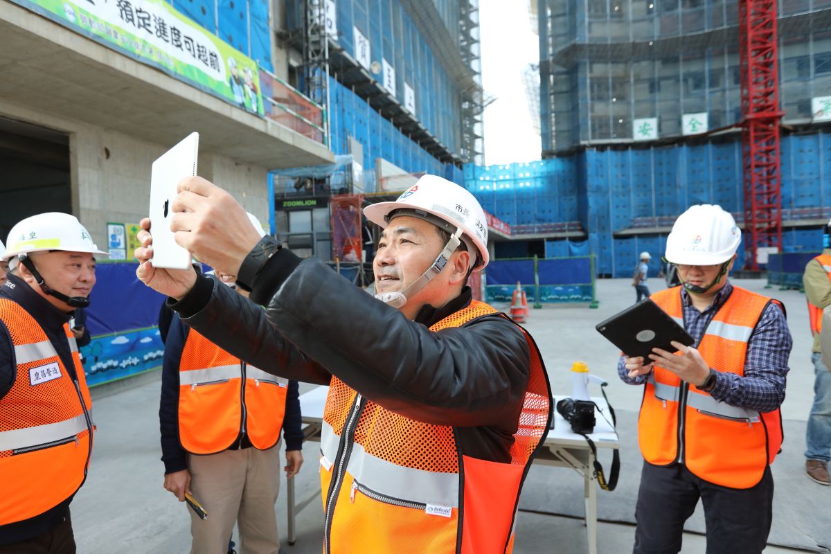 ▲新北市長侯友宜今(1)天視察「新店中央新村北側社會住宅新建統包工程」。（圖／記者蔡琇惠攝，2019.03.01）
