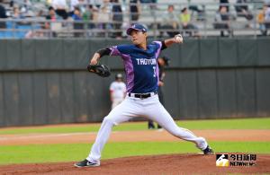 ▲樂天桃猿公布新球季教練團配置，昔日奪冠功臣王溢正回歸，擔任二軍投手教練。（圖／記者葉政勳攝 , 2019.03.01）