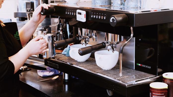 去年飲料業銷售697億　手搖杯賣贏咖啡　這地方店家最多
