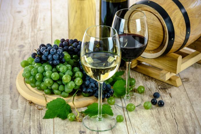 ▲最早在研究為何法國人心血管疾病特別低的過程中，發現葡萄酒富含「白藜蘆醇」（Resveratrol）。（圖／資料照片）