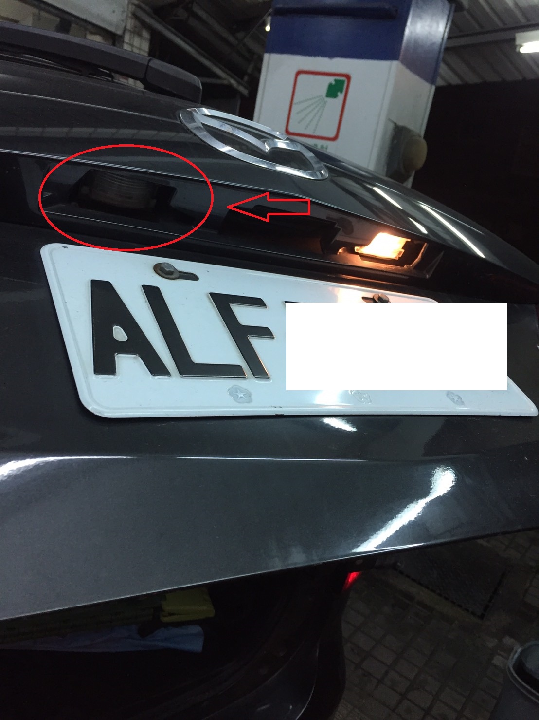 ▲提醒您，如果「牌照燈」不亮將會吃上罰單，車主平常就應多加注意。（圖／記者常似虎攝，2019.03.05）