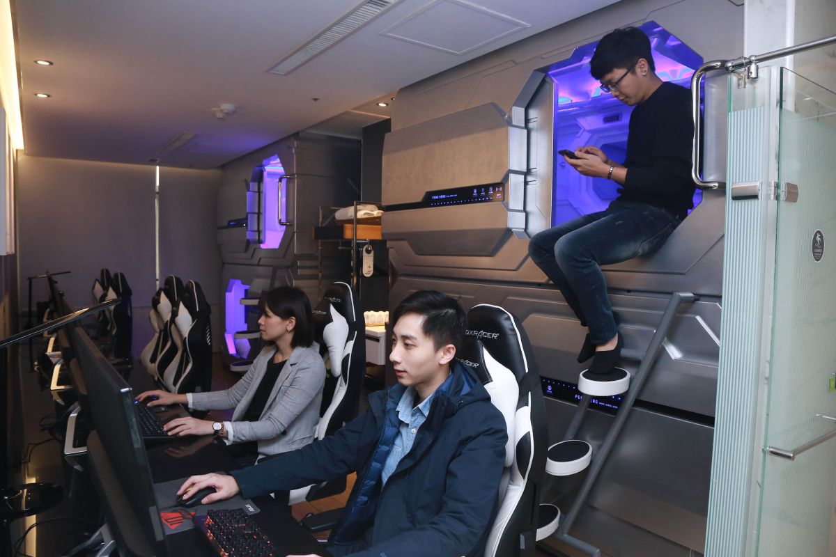 i hotel專屬「太空艙」四人房。（圖／葉政勳攝）