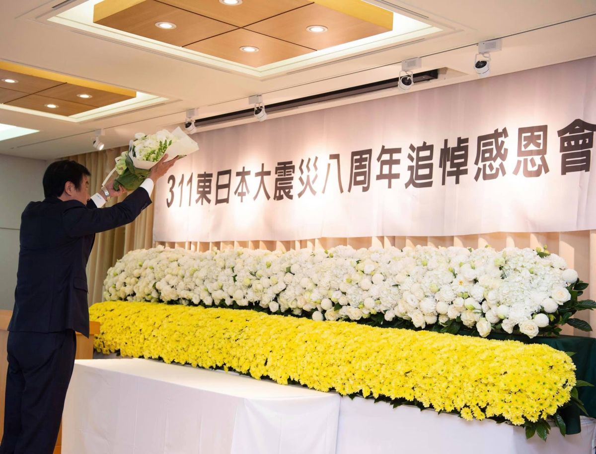 日本交流協會11日舉行「311東日本大地震追悼感恩會」，立法院長蘇嘉全到場為所有在地震中不幸的罹難者默禱、致哀。（圖／翻自蘇嘉全臉書）