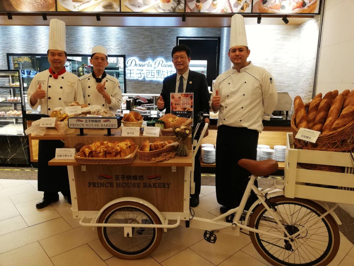 ▲耐斯王子烘焙坊嘉基店開幕，百匯店中店也提升品質與服務。（圖/記者邱嘉琪攝，2019.03.11）