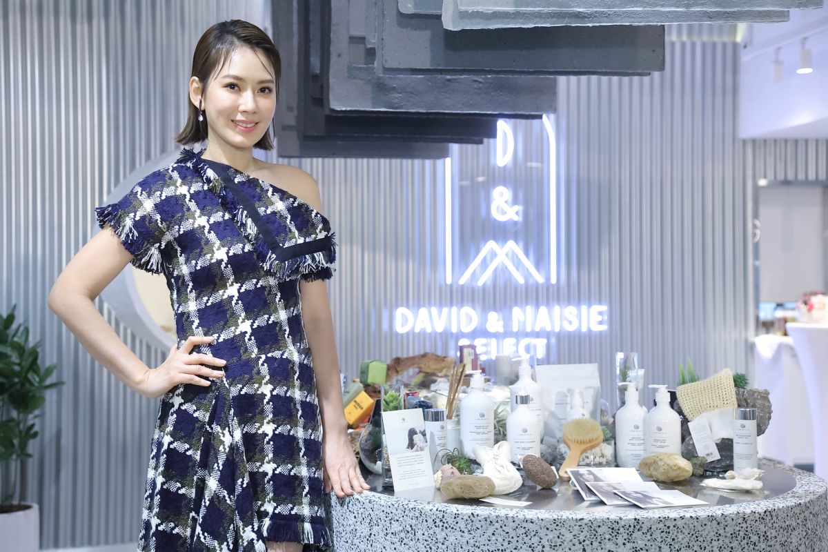 時尚媽咪 Melody 現場大方自曝婚姻和肌膚的美好，都和「浴室」有關係。圖@David & Maisie Select