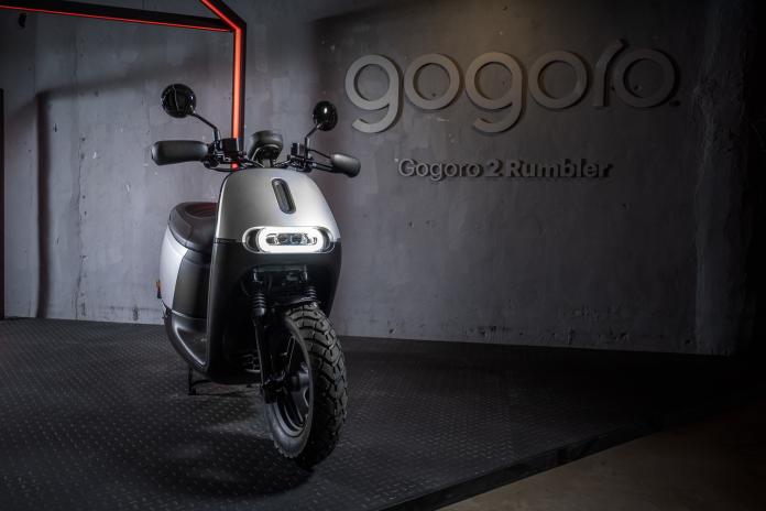 ▲選擇電動機車儼然已成為一種年輕人所追隨的潮流，Gogoro推出Gogoro 2 Rumbler新車款。(圖／Gogoro提供) 