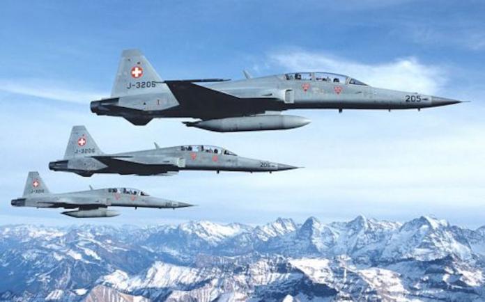 軍武》瑞士F-5戰機退休　美海軍買來當假想敵機
