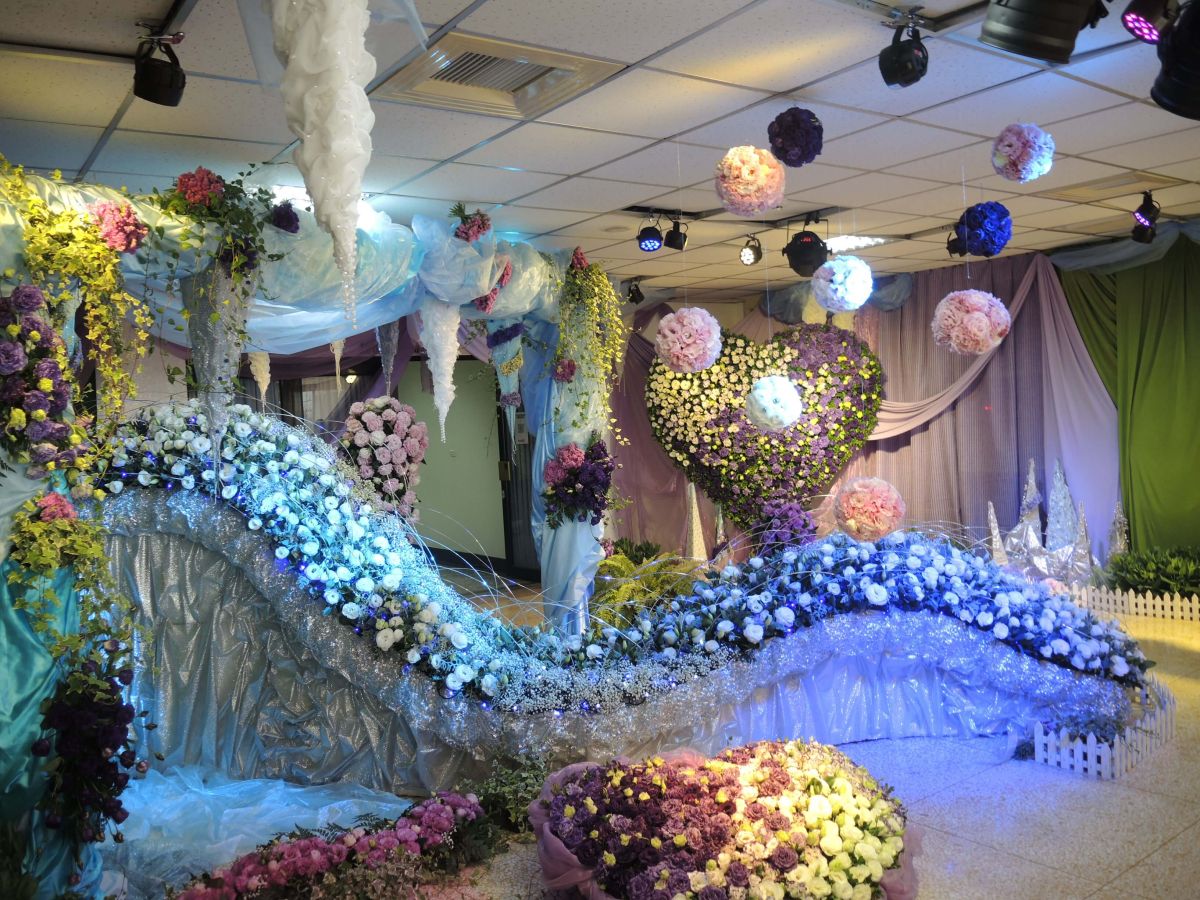 ▲臺中區農業改良場利用鮮艷的洋吉梗打造座一座美麗的銀河世界。（圖／記者陳雅芳攝，2019.03.14）

