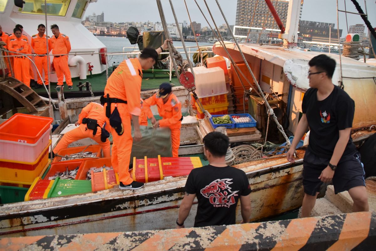 ▲香菸走私創新模式，私梟將菸草原料運到台灣地下工廠加工，包裝製成各式品牌的香菸販售謀取暴利（圖／記者張塵攝，2019.03.14）