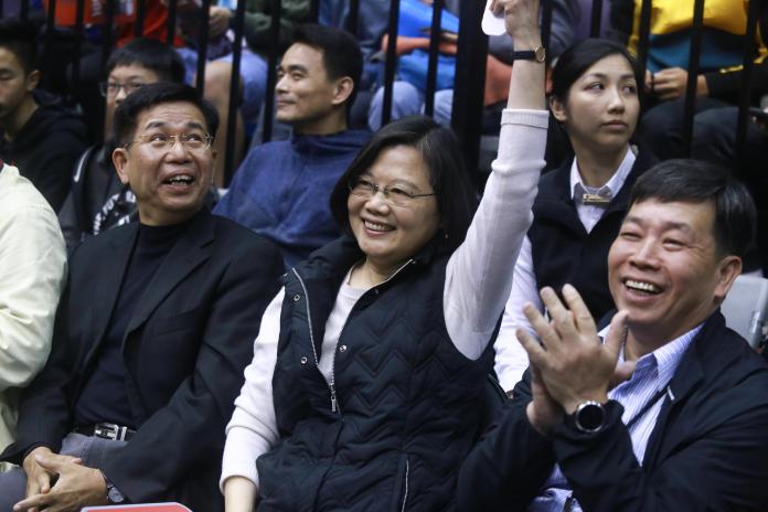 ▲總統蔡英文到台北小巨蛋觀看HBL冠軍賽。（圖／記者葉政勳攝 , 2019.03.17）
