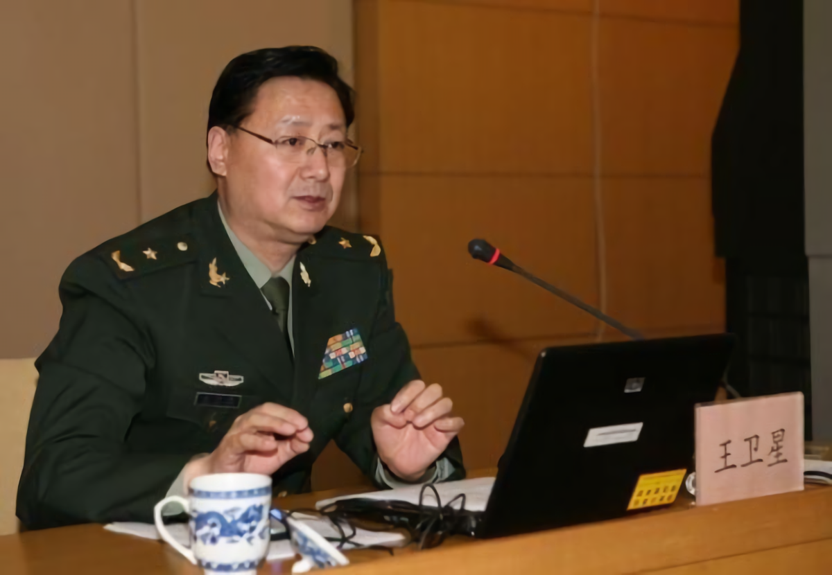 ▲中共解放軍少將、軍事科學院專家王衛星日前在大陸官媒《環球網》撰文表示，大陸方面一直都在熱切期盼台灣軍營的聲音，願意將合適的觀點和意見納入到最後的「兩制」台灣方案中。 (圖 / 翻攝自網路)