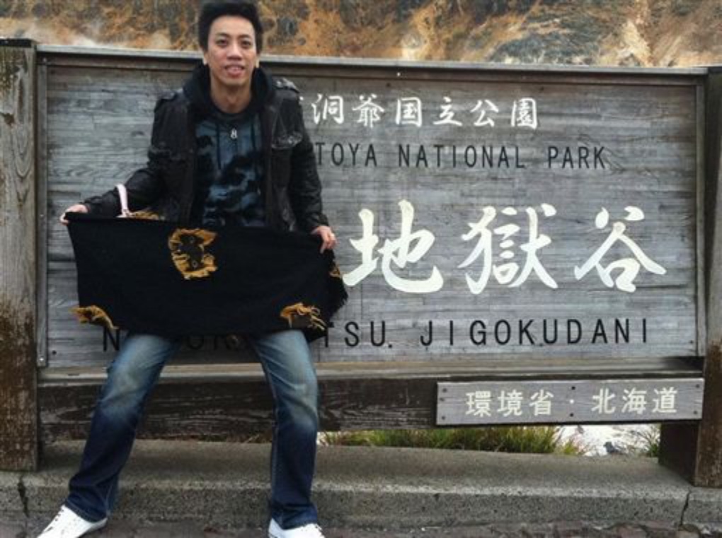 ▲脫衣又揉奶！立委助理遭爆「硬上女記者」，摩鐵畫面曝光。（圖／翻攝自張書維臉書）