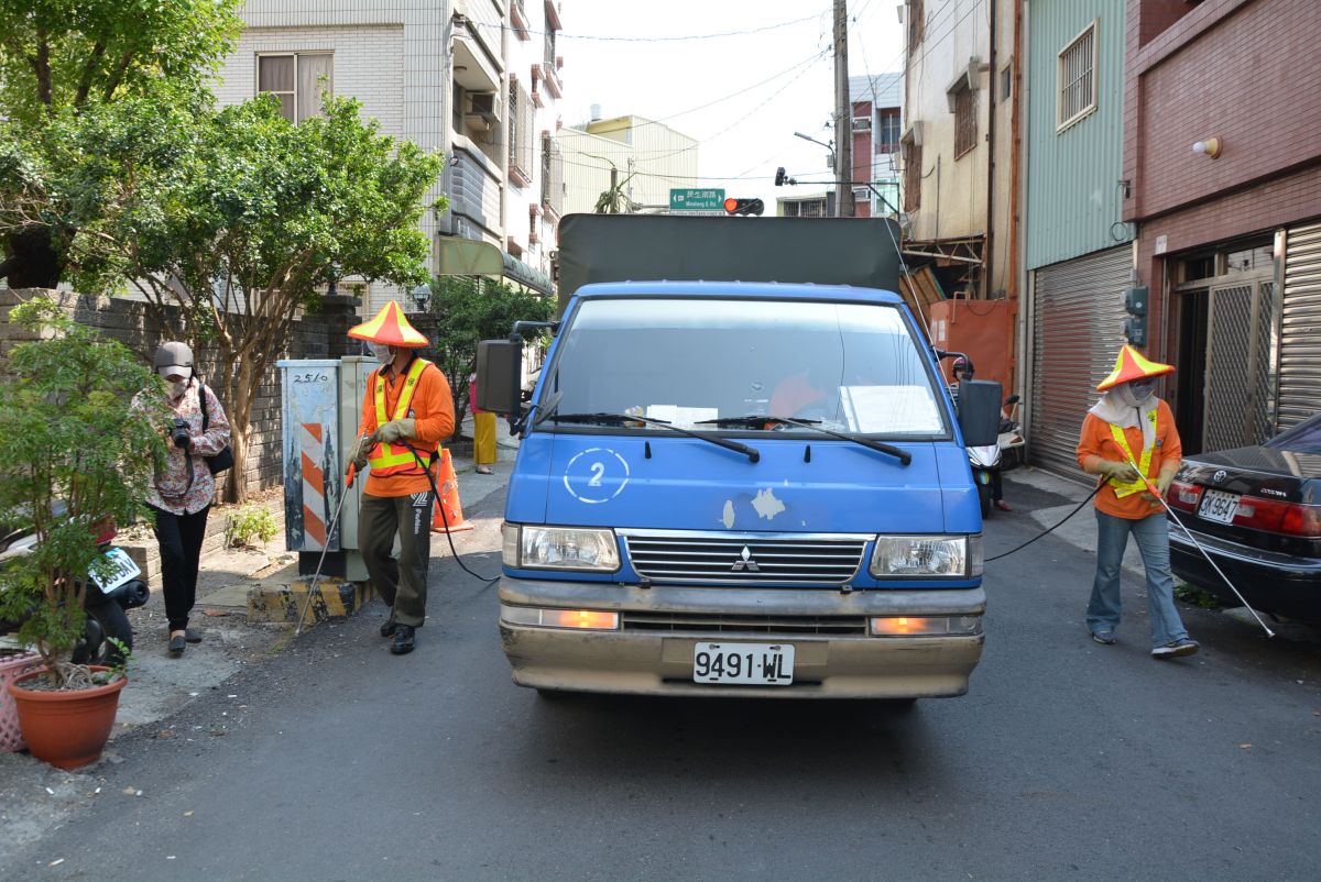 ▲消毒防疫噴灑作業。（圖／記者郭政隆攝影2019.3.21）