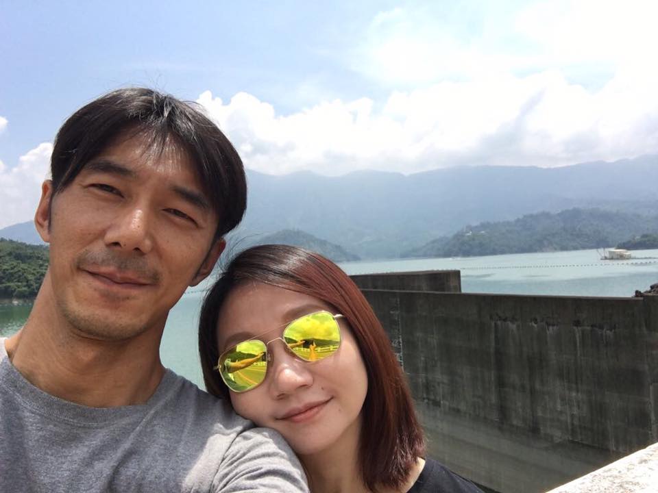 我們也一路從她單身歲月，直到遇到李仁哥這位真命天子，有了令人羨慕的幸福家庭，也讓我們重新相信愛情與婚姻。▲（圖／陶晶瑩臉書）